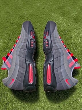 Nike Air Max 95 OG Solar Red Size 12